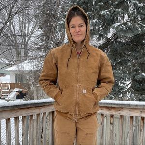 Women’s Carhartt Quilted Flannel Active Jacket in Brown size XS